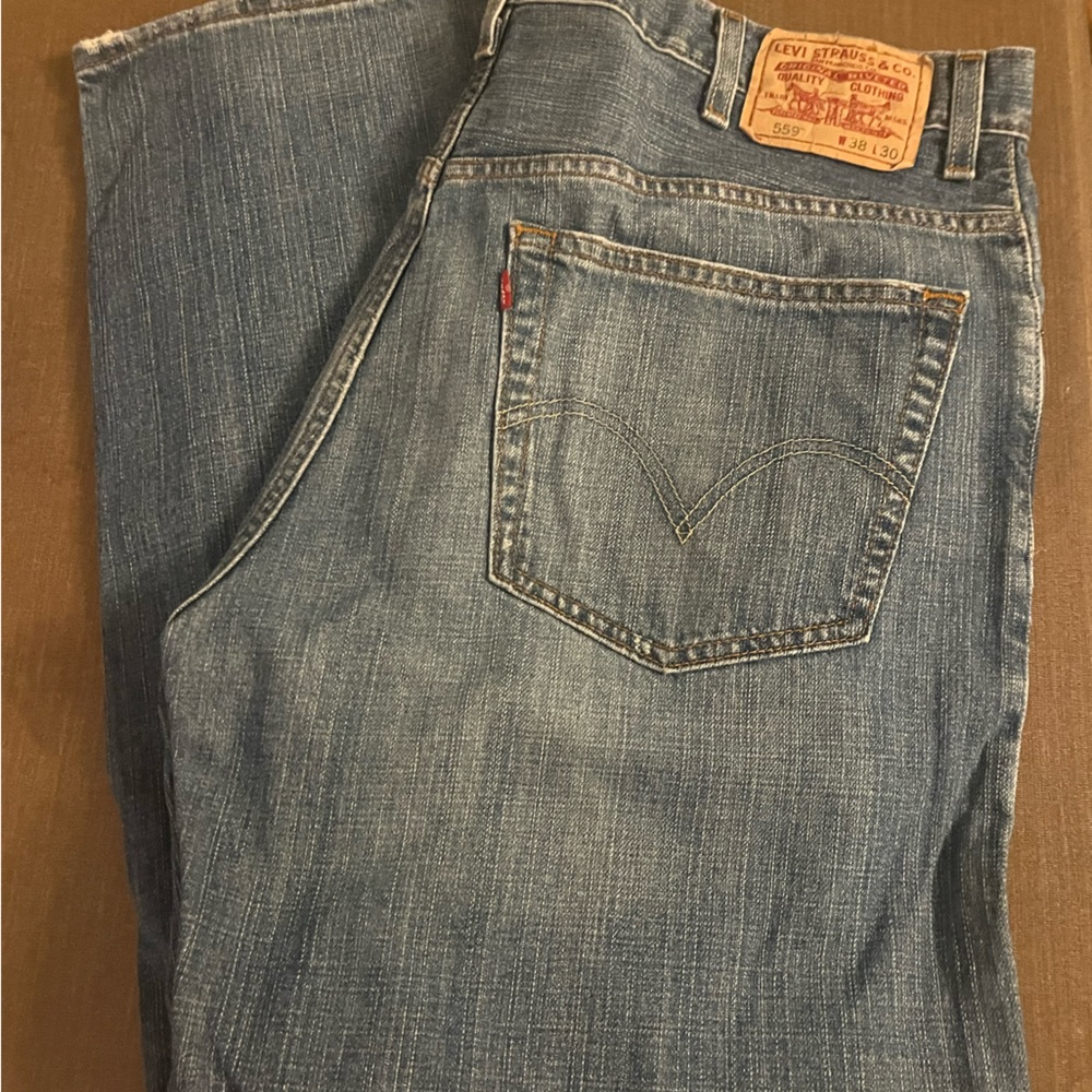 Levi’s 559 blue jeans size 38x30